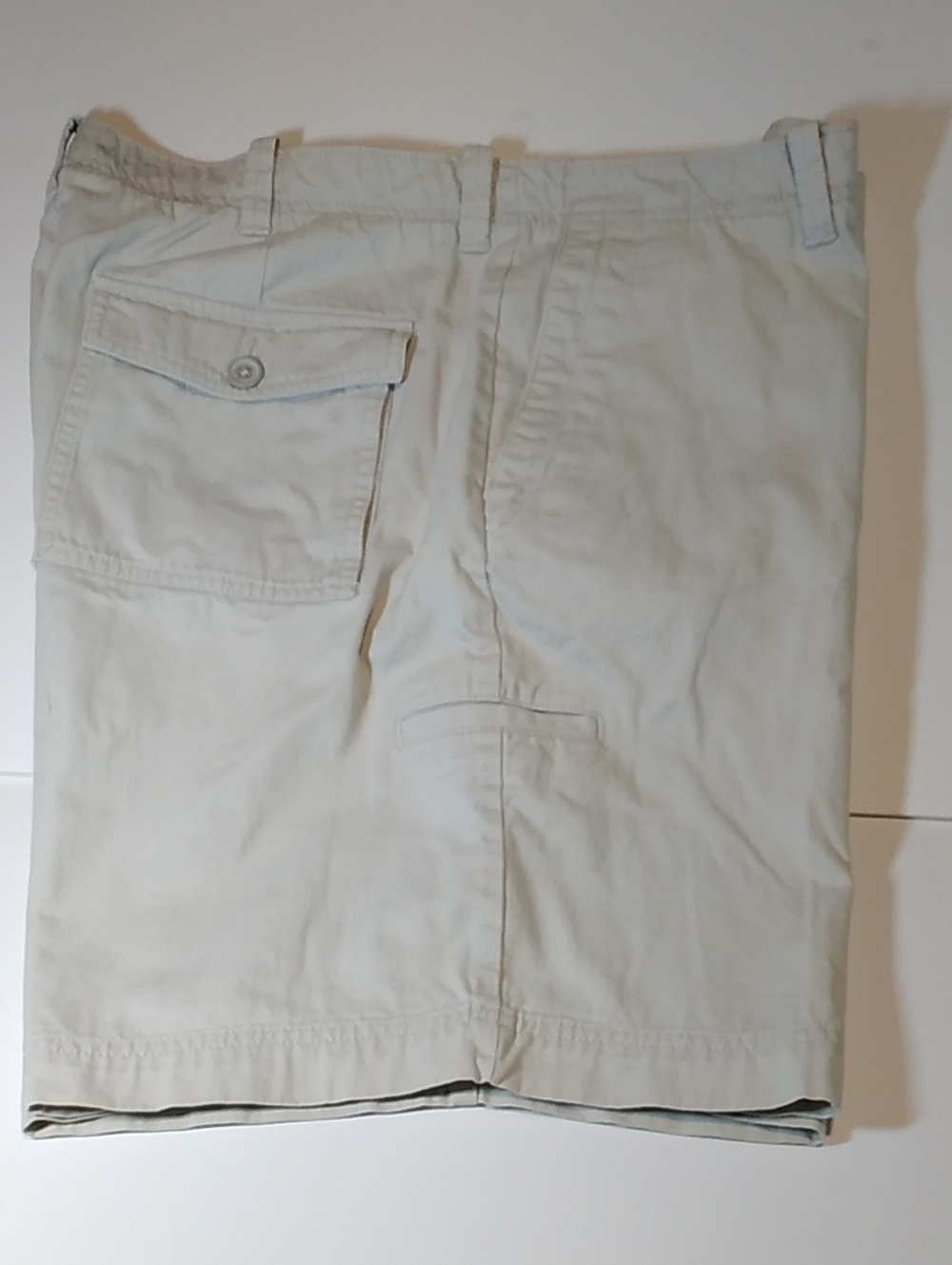 Men's Light Beige Cargo Shorts with Button Flap Pocket